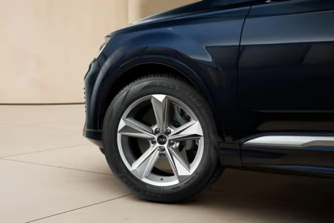 Q7