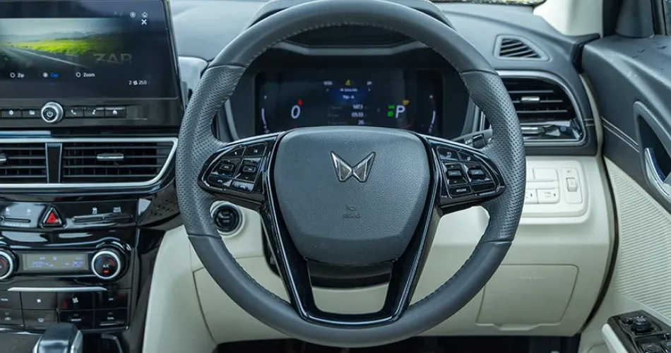 XUV 3XO