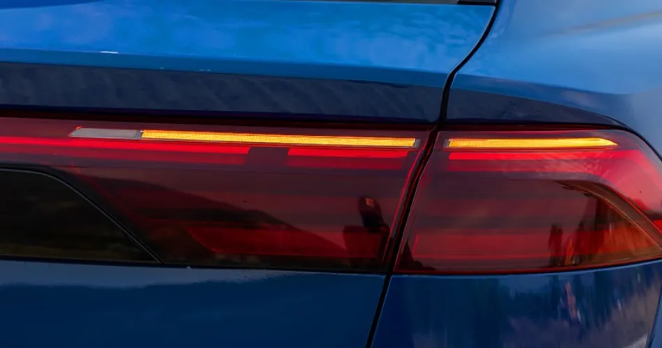 SQ8