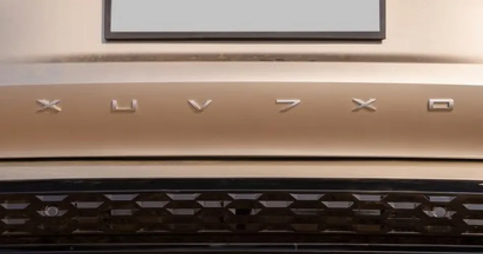 XUV 7XO
