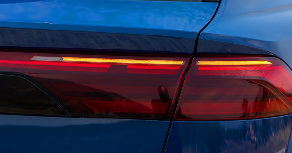SQ8