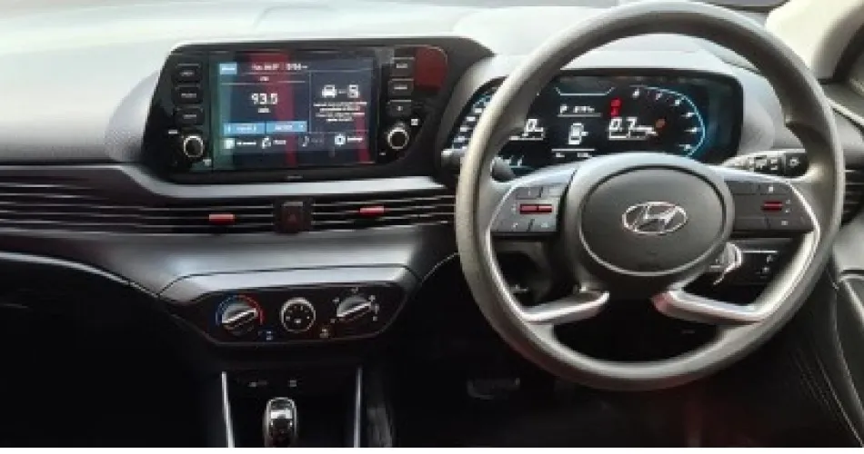 i20