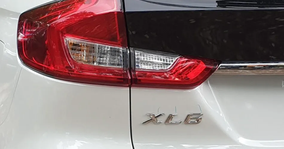 Suzuki XL6