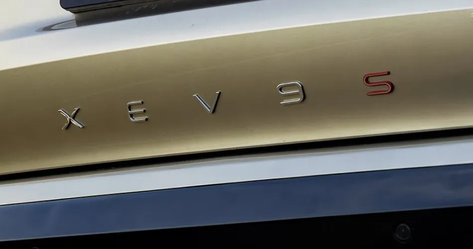 XEV 9S
